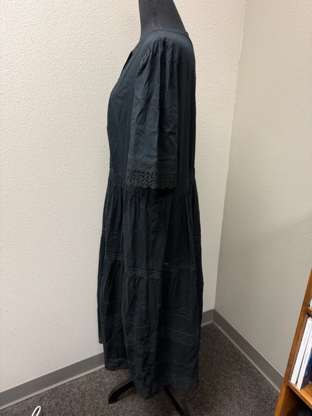 GAP Black Eyelet Lace Midi Dress Button Front Cottagecore Boho XL Chic Style - Picture 4 of 9